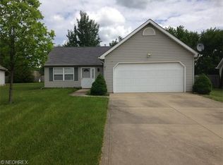 9917 Short Dr, Windham, OH 44288