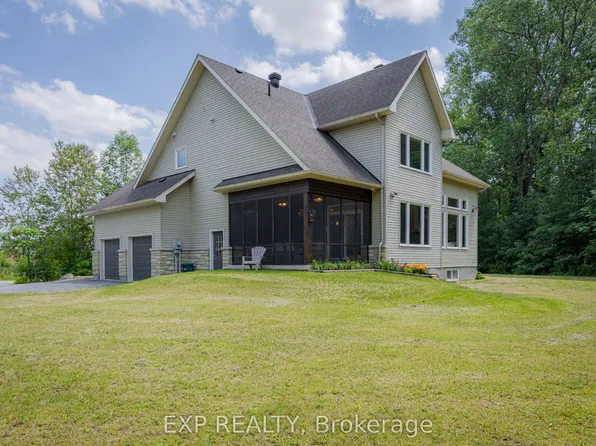 635 William Mooney Rd, Ottawa, ON K0A 1L0