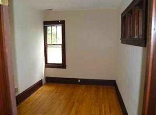 721 Plum St, Saint Paul, MN 55106