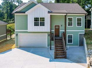 1020 Fernway Rd, Chattanooga, TN 37405