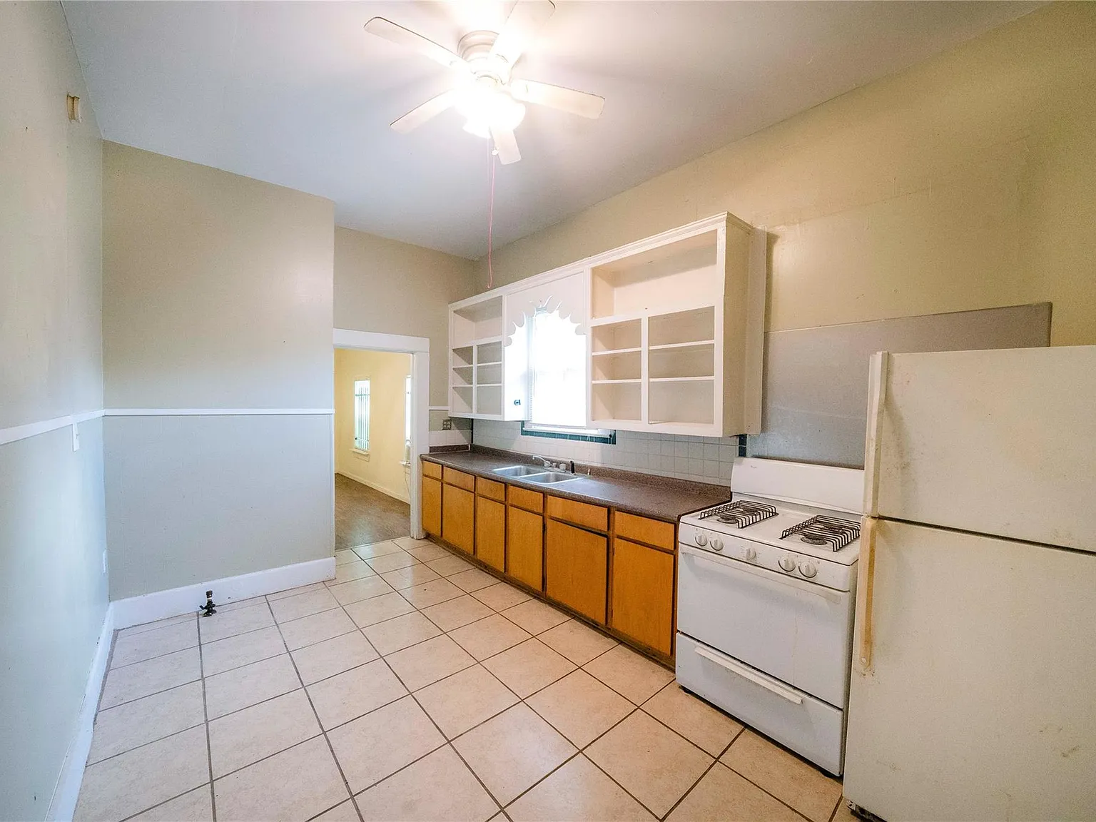 1 bed, 1.0 bath, 600 sqft, $750 — Photo 2