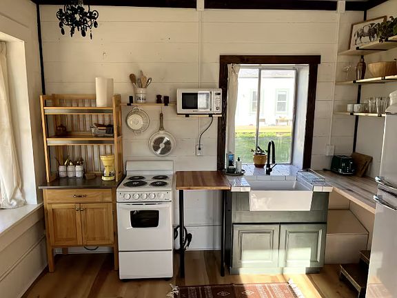 3rd image of 137 Glendenning Rd