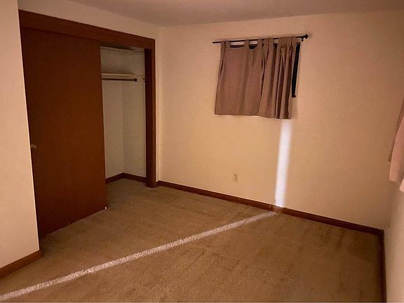 5th image of 167 Delhi Ave APT B