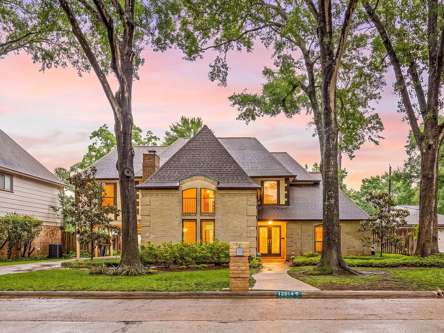 4 bed, 3.5 bath, 2997 sqft, $3,850 — Photo 2