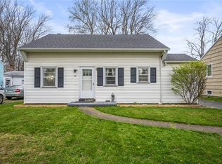 52 Haddon Rd, Rochester, NY 14626