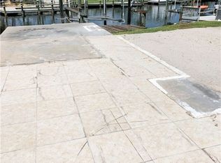 17800 Peppard Dr, Fort Myers Beach, FL 33931
