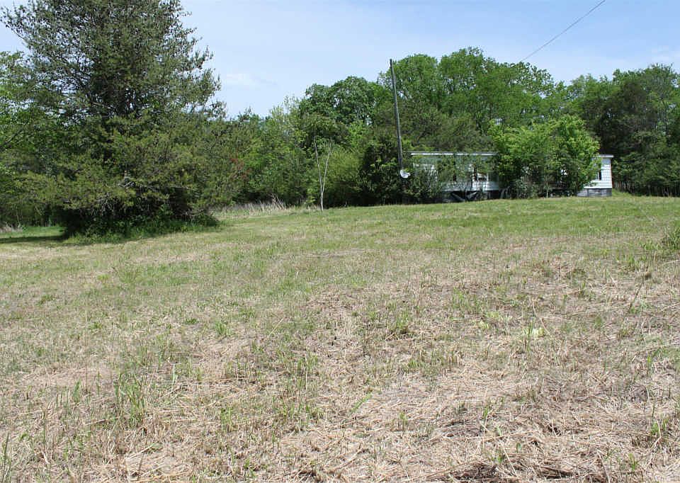 2nd image of 6472 Cox Rd