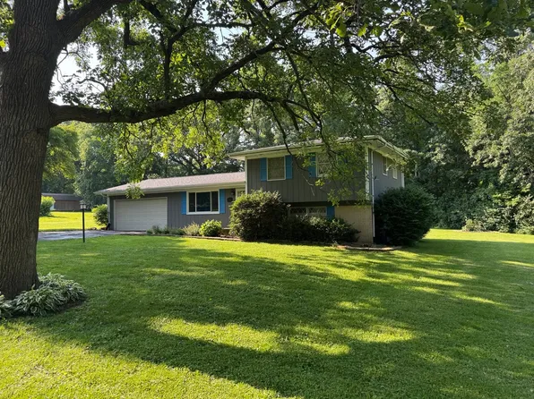 15376 Mountain Vw, Heyworth, IL 61745