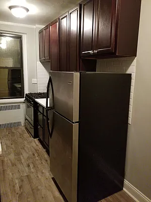 Rented by Max & Associates Realty Corp | media 3