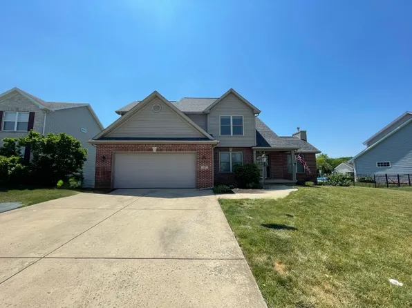 502 S Chaucer Blvd, Monticello, IL 61856