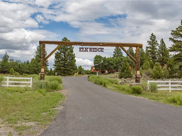 2805 N Dead Horse Loop, Alton, UT 84710