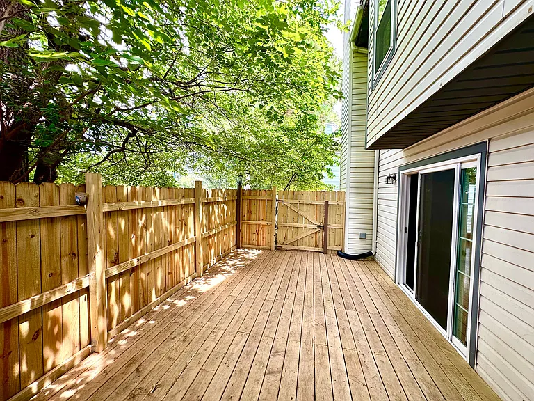 4510 Genoa Cir — Photo 13