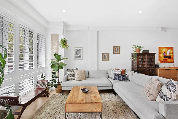 Rented by Compass | media 14