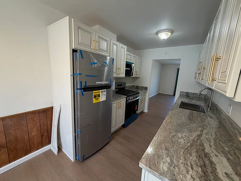 4446 Fifteen Mile Rd — Photo 12