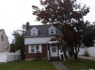 512 Hawthorne Ave, Uniondale, NY 11553