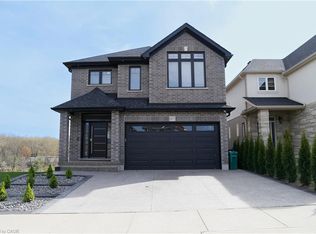 477 Blair Creek Dr, Kitchener, ON N2P 0H6