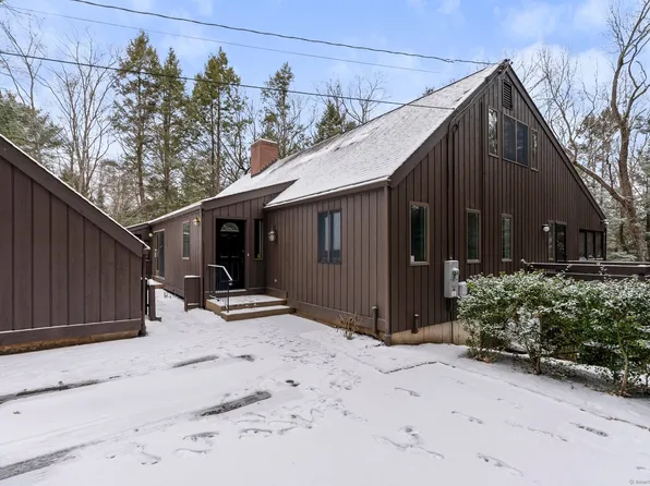 80 Dean Drive, Glastonbury, CT 06073