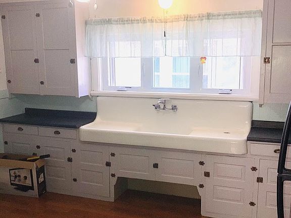 5th image of 116 Melrose St #1