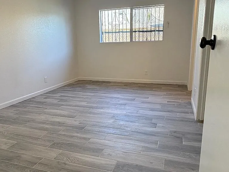 Master bedroom with bathroom & walk-in closet