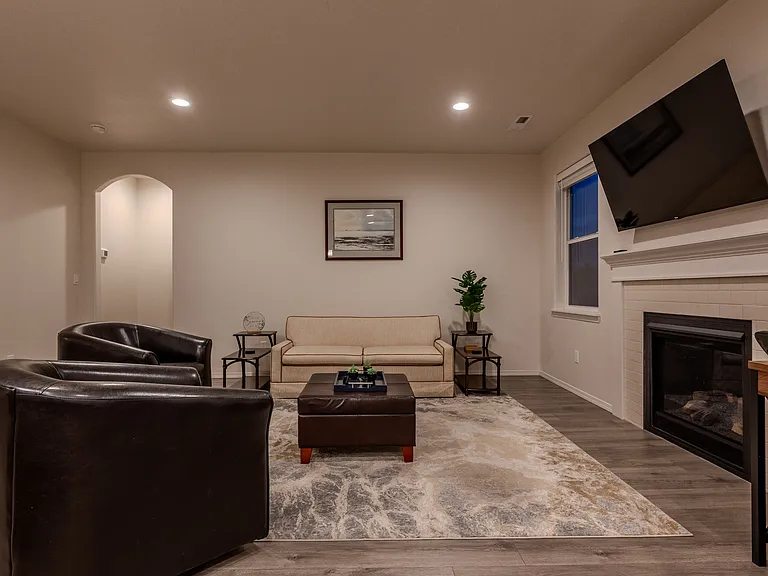 18522 White Rose Pl — Photo 4