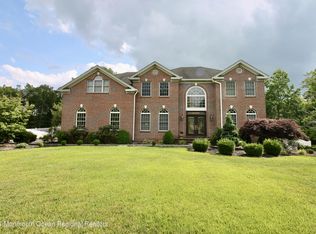 20 Cedarview Ave, Jackson, NJ 08527