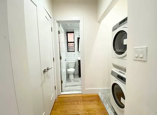 Rented by EastMount Realty LLC | media 15