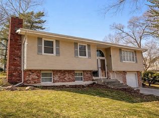 809 Acorn St, Eudora, KS 66025