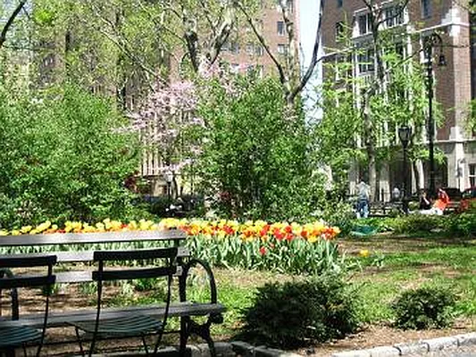 Sold by Halstead Real Estate | media 28