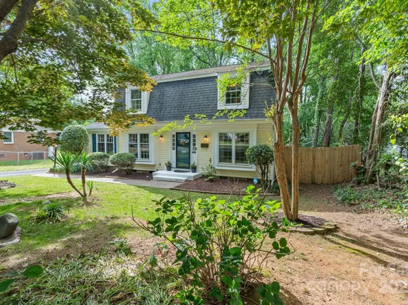 1014 Vandalia Dr, Charlotte, NC 28212