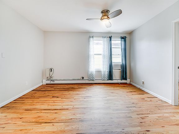 2nd image of 27 Marion Pl APT 2
