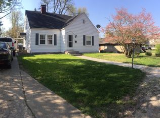 1102 Buchanan Ave, Charleston, IL 61920