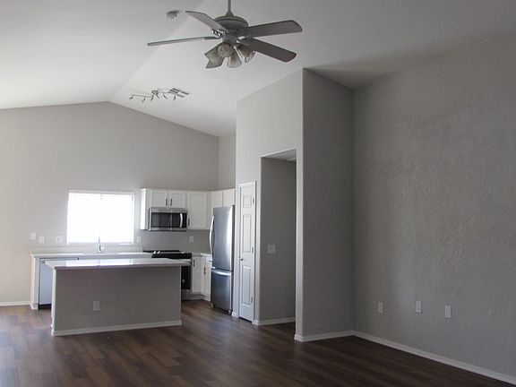 3rd image of 11410 W ROANOKE Drive