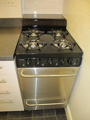 Rented by Metropolis Real Estate of Manhattan | media 3