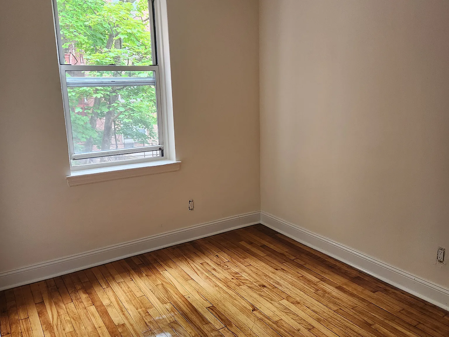 2 bed, 750 sqft, $2,775 — Photo 4