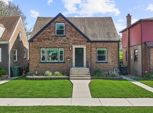 2961 W 97th St, Evergreen Park, IL 60805