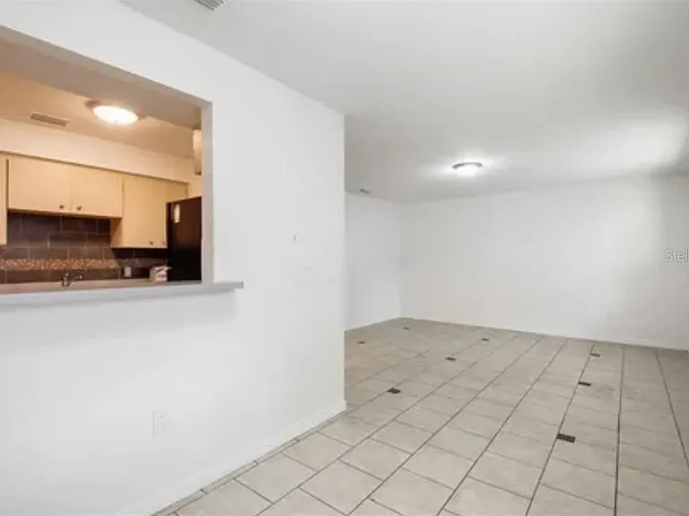 519 S Westgate Ave — Photo 2