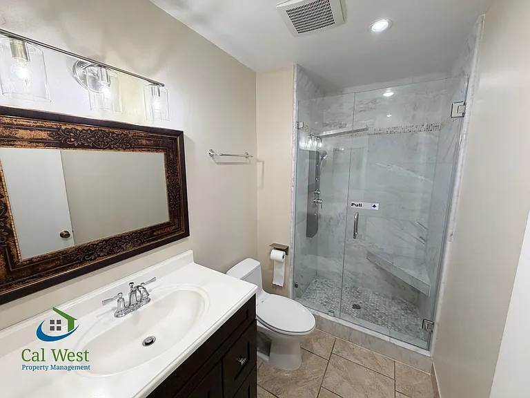6465 Sussex Pl — Photo 9