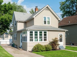 337 Wabash St, Elgin, IL 60123