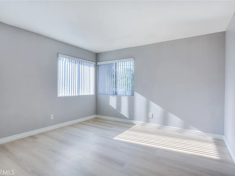 1311 Massachusetts Ave — Photo 18