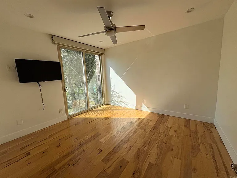 455 Orange Ave #C — Photo 15