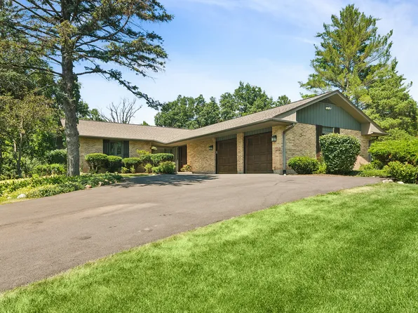 20590 W Exeter Rd, Kildeer, IL 60047