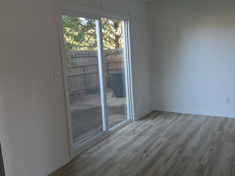 3910 Overland Cir — Photo 13