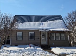 1108 N Walnut St, Dover, OH