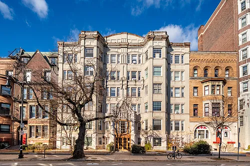 520 Beacon St Photo 1