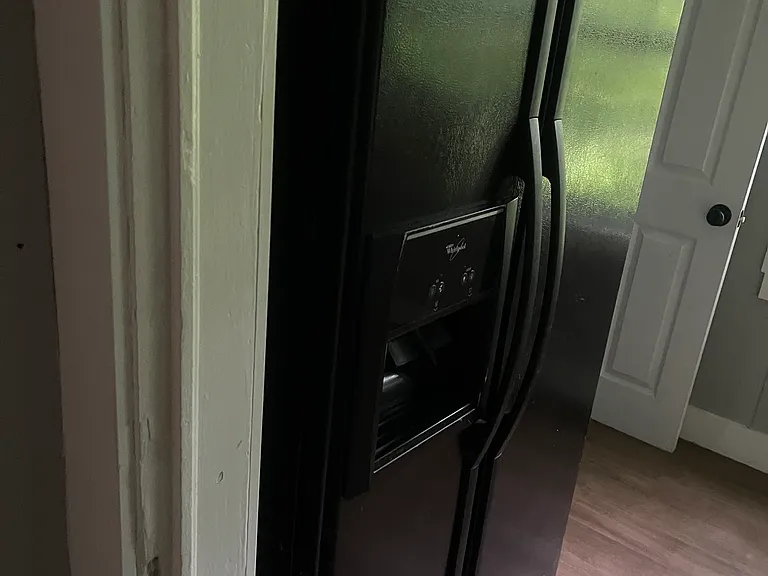 1502 Lagonda Ave #4D — Photo 3