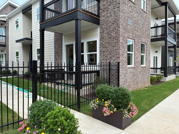 1776 S Watkins St #104, Chattanooga, TN 37404