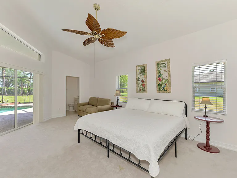 915 Park Place Dr — Photo 29