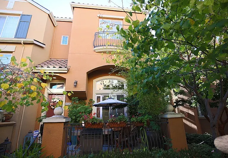 4535 Laird Cir — Photo 1
