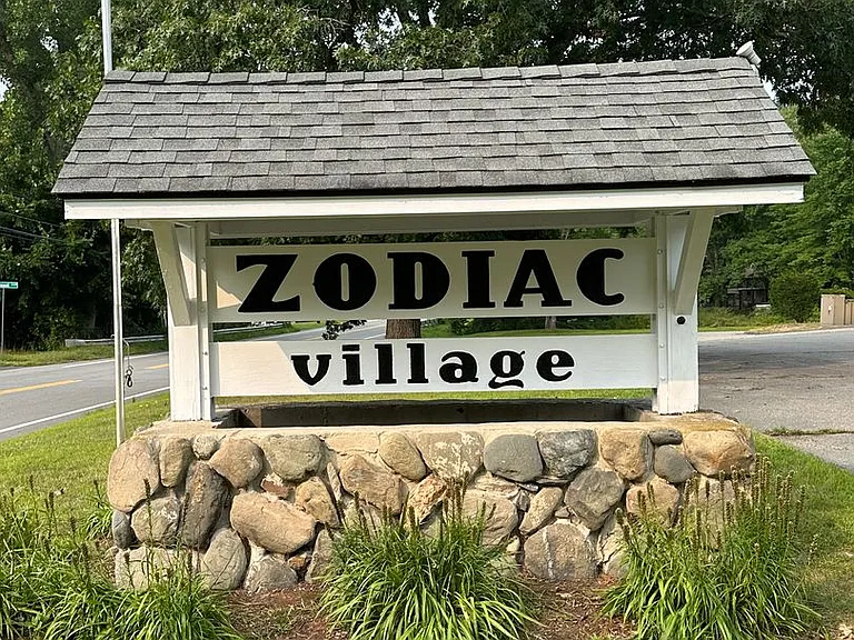 Zodiac Village — Photo 6
