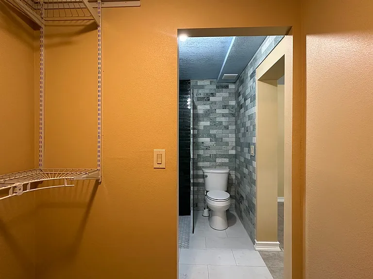 261 Caldwell St — Photo 28